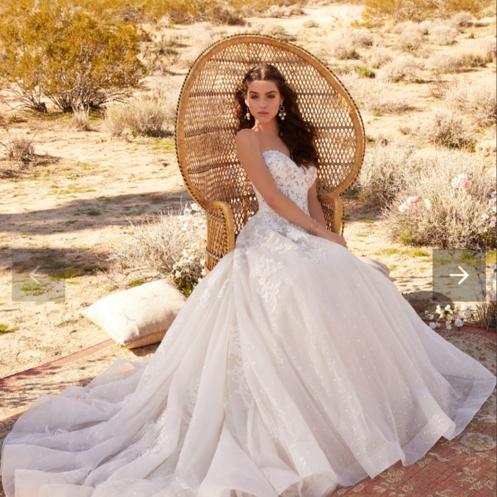 New/Never worn wedding dress by Morilee w/ veil - Picture 4 of 13